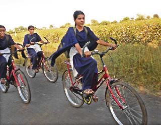 When life gets bigger | जगण्याला पायडल येतं तेव्हा When life gets bigger | जगण्याला पायडल येतं तेव्हा