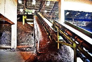 Lack of manpower: Debris of debris, defective mechanism due to lack of maintenance, | मनुष्यबळाचा अभाव : कचऱ्याचे साचले ढिगारे, देखभालीअभावी यंत्रणा नादुरुस्त,