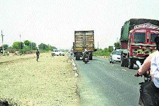 Nashik-Pune highway to resolve land acquisition on Monday? | नाशिक-पुणे महामार्ग भूसंपादनाबाबत सोमवारी तोडगा?