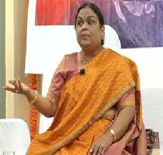 The woman who gives credit to others | दुस-यांना श्रेय देते ती स्त्री The woman who gives credit to others | दुस-यांना श्रेय देते ती स्त्री