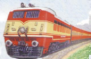 15 hours 'lane' due to fog | धुक्यामुळे रेल्वेगाड्या १५ तास ‘लेट’