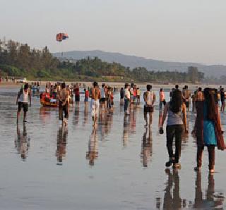 Tourist spots on Kasid beach! | काशीद बीचवर पर्यटकांचे थवे! Tourist spots on Kasid beach! | काशीद बीचवर पर्यटकांचे थवे!