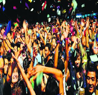 Dhupi preparing for ThirtyFirst | थर्टीफर्स्टच्या तयारीची धूम