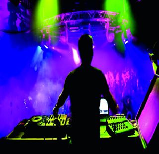 ThirtyFirst 'Ann-Duty' | थर्टीफर्स्ट ‘आॅन-ड्युटी’