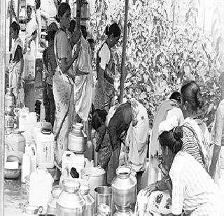 Water shortage in Donewat village | डोनवत गावात पाणीटंचाई