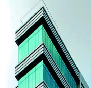 Childbirth on glass buildings | काचेच्या इमारतींवर पालिकेचा अंकुश