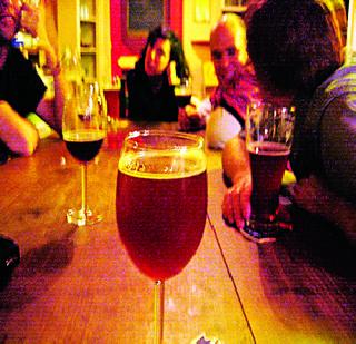 The alcoholics were put to rest | मद्यपींना पायथ्याला रोखले The alcoholics were put to rest | मद्यपींना पायथ्याला रोखले