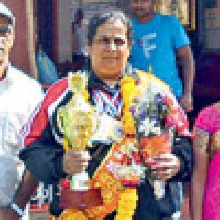 Anuja Tendolkar felicitated at Vengurle | वेंगुर्ले येथे अनुजा तेंडोलकर यांचा सत्कार