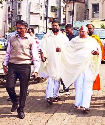 Inspection of marie land in Tarawalnagar | तारवालानगर येथील मेरीच्या जागेची पाहणी