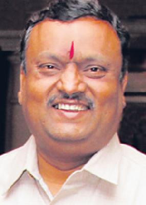 Dayashankar Tiwari, the ruling party's candidate | दयाशंकर तिवारी सत्तापक्षनेते