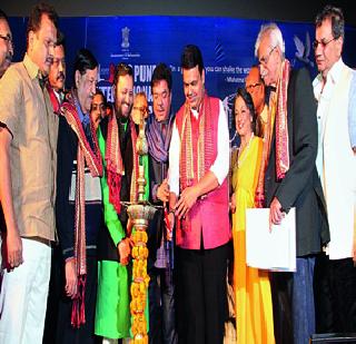 Producing world-class 'Film City' | जागतिक दर्जाची ‘फिल्मसिटी’ तयार करणार Producing world-class 'Film City' | जागतिक दर्जाची ‘फिल्मसिटी’ तयार करणार