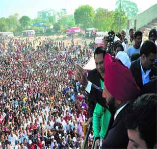 For fifteen thousand Akolekar's 'organ donation' | पंधरा हजार अकोलेकर चालले ‘अवयव दाना’साठी For fifteen thousand Akolekar's 'organ donation' | पंधरा हजार अकोलेकर चालले ‘अवयव दाना’साठी