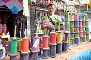 No pleasure, no fanfare | आनंद हवा, उन्माद नको No pleasure, no fanfare | आनंद हवा, उन्माद नको