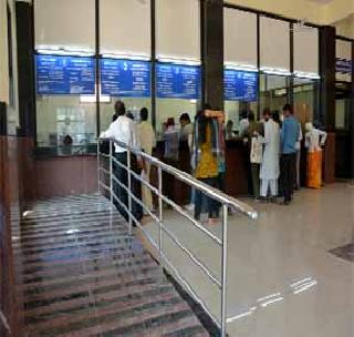 'Railway reservation ticket system' implemented in new building | ‘रेल्वे आरक्षण तिकीट प्रणाली’ नव्या वास्तूमध्ये कार्यान्वित 'Railway reservation ticket system' implemented in new building | ‘रेल्वे आरक्षण तिकीट प्रणाली’ नव्या वास्तूमध्ये कार्यान्वित