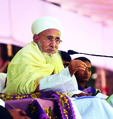 Keep trying for the progress of the country. | देशाच्या प्रगतीसाठी प्रयत्नशील रहावे.