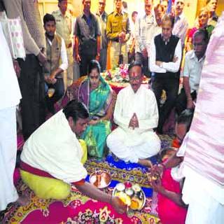 Goa Chief Minister's visit to Gurumuli | गोव्याच्या मुख्यमंत्र्यांनी घेतले गुरुमाउलीचे दर्शन Goa Chief Minister's visit to Gurumuli | गोव्याच्या मुख्यमंत्र्यांनी घेतले गुरुमाउलीचे दर्शन