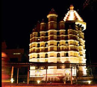 High alert in Mumbai, attack on SiddhiVinayak Temple | मुंबईत हाय अलर्ट, सिद्धीविनायक मंदिरावर होऊ शकतो हल्ला High alert in Mumbai, attack on SiddhiVinayak Temple | मुंबईत हाय अलर्ट, सिद्धीविनायक मंदिरावर होऊ शकतो हल्ला
