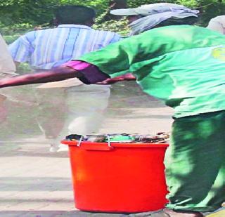 Free towels from house to house | घरोघरी कचऱ्याचे मोफत डबे