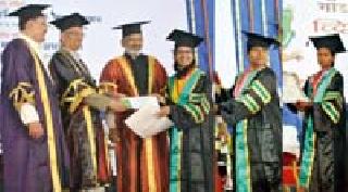 Not meaningful, but meaningful world | अर्थ प्राप्तीसाठी नाही, तर अर्थपूर्ण जगा Not meaningful, but meaningful world | अर्थ प्राप्तीसाठी नाही, तर अर्थपूर्ण जगा