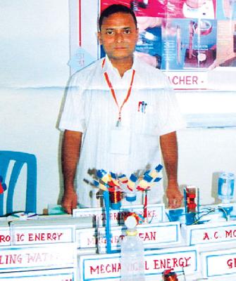 Fifth in the state of 'kimaya magnet' | ‘किमया चुंबकाची’ राज्यात पाचवा