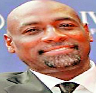 Virat Kohli should come in fourth place | विराटने फलंदाजीला चौथ्या क्रमांकावर यावे