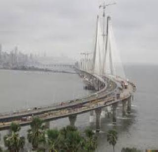 Youth commits suicide from C-Link | सी-लिंकवरुन तरुणाची आत्महत्या