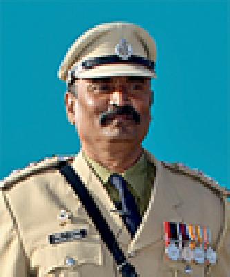 The pride of eight police officers | आठ पोलीस अधिकाऱ्यांचा गौरव