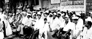 Crippled people started hunger strike in Chiplun | चिपळुणात अपंग बांधवांचे उपोषण सुरु