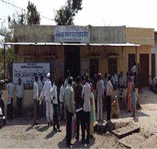 Date of date of receipt for disabled certificate | अपंग प्रमाणपत्रासाठी मिळते..तारीख पे तारीख