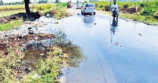 In the municipality-Madhavnagar, the struggle started on sewage | महापालिका-माधवनगरमध्ये सांडपाण्यावरून संघर्ष सुरू
