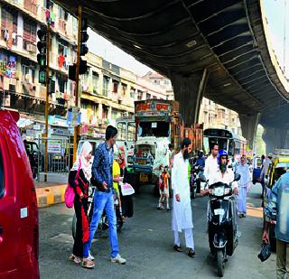 Alternate route closed ... How to drive traffic? | पर्यायी मार्ग बंद... मग वाहतूककोंडी सुटणार कशी?