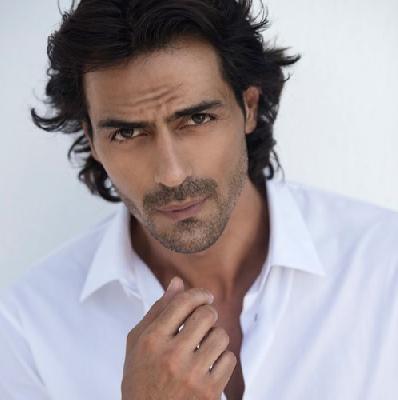 Arjun Rampal summoned by Arun Gawli | अरुण गवळीच्या भेटीमुळे अर्जुन रामपालला समन्स