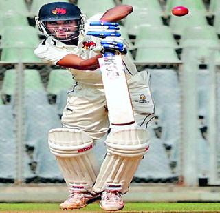 Dominate the first day of Mumbai | मुंबईचे पहिल्या दिवसावर वर्चस्व