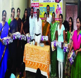 A great response to Sakhi Maha Sabha registration | सखी मंच सभासद नोंदणीला उदंड प्रतिसाद