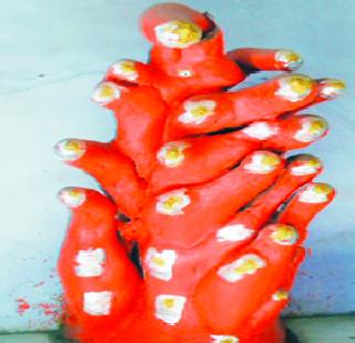 800-year-old Parshvanath idol in Cootila | कोतूळला ८०० वर्षांची पार्श्वनाथ मूर्ती