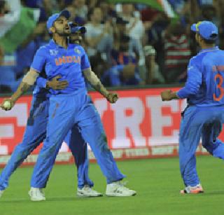 India's Virat Kohli 'Vijay' | भारताचा पाकवर विराट' विजय