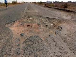 Bypass route was dangerous | बायपास मार्ग झाला धोक्याचा