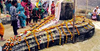 Every ... .2. Mahadev's alarm ninadala | हर... हर..२. महादेवचा गजर निनादला Every ... .2. Mahadev's alarm ninadala | हर... हर..२. महादेवचा गजर निनादला