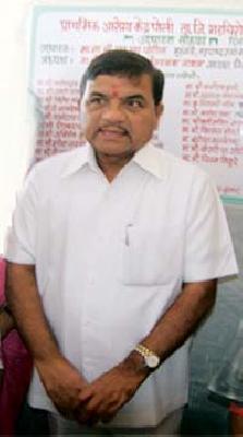 Gadchiroli: 'Aba' | गडचिरोलीकरांना न कळलेले ‘आबा’ Gadchiroli: 'Aba' | गडचिरोलीकरांना न कळलेले ‘आबा’