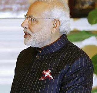 Shop for Modi's suit in 4 crore 31 lakh rupees | मोदींच्या सूटची ४ कोटी ३१ लाख रुपयांत खरेदी Shop for Modi's suit in 4 crore 31 lakh rupees | मोदींच्या सूटची ४ कोटी ३१ लाख रुपयांत खरेदी