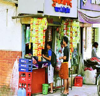 Teachers also protest against the posts | टपऱ्यांविरोधात शिक्षकांचाही रोष