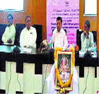 The corporation should challenge the development | पालिकांनी विकासाचे आव्हान पेलावे