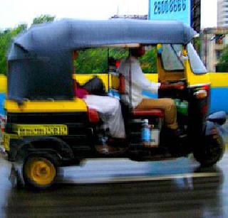 Thane couple kills two races in Thane | ठाण्यात दोन तरुणींनी धावत्या रिक्षेतून मारली उडी