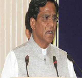 Be careful because of media attention | प्रसारमाध्यमांचे लक्ष असल्याने काळजी घ्या