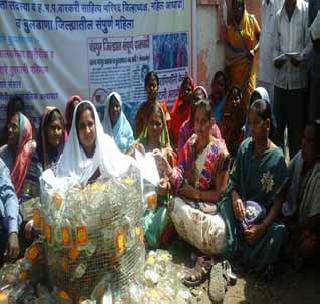 Women's Elgar for Alcohol | दारुबंदीसाठी महिलांचा ‘एल्गार’ Women's Elgar for Alcohol | दारुबंदीसाठी महिलांचा ‘एल्गार’