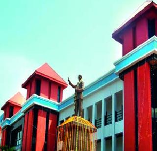 The arbitrary management of Ambedkar Memorial Memorial | आंबेडकर स्मृती स्मारकाच्या व्यवस्थापनाची मनमानी