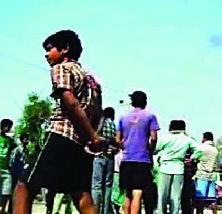 Three injured in 16 injured | तीन हाणामारीत १६ जखमी Three injured in 16 injured | तीन हाणामारीत १६ जखमी