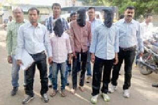 Looting drama for a friend | मित्राकरिता रचले लुटमार नाट्य