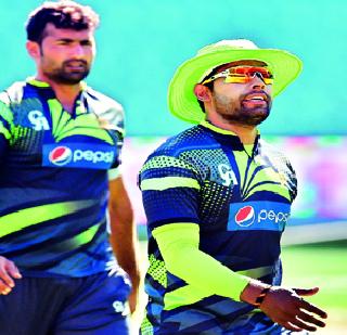 Australia challenge against Pak | पाकपुढे आॅस्ट्रेलियाचे आव्हान