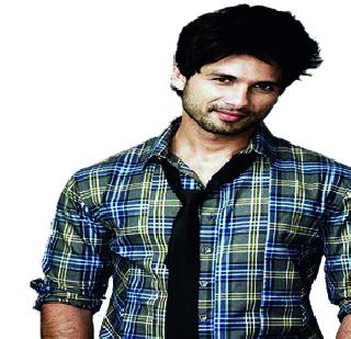 Shahid's box | शाहीदचा साखरपुडा Shahid's box | शाहीदचा साखरपुडा